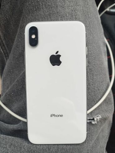 Apple iPhone: IPhone X, Б/у, 256 ГБ, Белый, Зарядное устройство, Защитное стекло, Коробка, 70 %