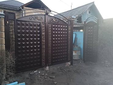 Распашные ворота: Металлические распашные ворота с калиткой (модульные панели) - — 100