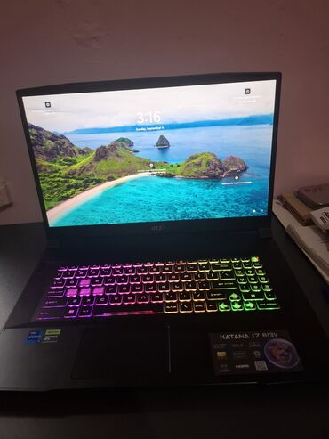 BMW: MSI Katana 17 B13V oyun noutbuku - Ekran: 17.3" IPS, 144 Hz (etiketdə