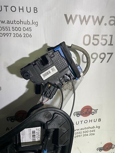 key maker: Замок двери Hyundai Sonata LF 2.0 ГАЗ задн. лев. (б/у) — 1