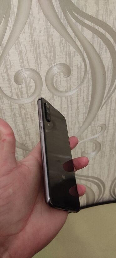 mebel iz poddonov: Xiaomi Mi 9 SE, 64 GB, rəng - Boz, 
 Zəmanət, Sensor, Barmaq izi