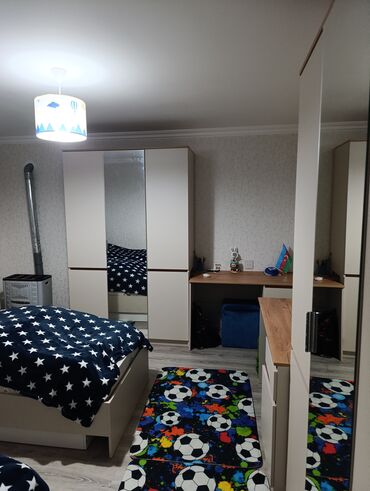 Qonaq otağı dəstləri: Sabunçuda 2 otaq,kalidor sistemli,təmirli evdir.Genis heyəti var .Qazı — 5