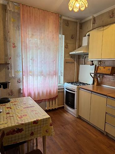 планировка 105 серии: 3 комнаты, 57 м², Асанбай мкр 105 серия, 1 этаж — 1