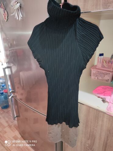 Рубашки и блузы: L (EU 40), цвет - Черный
