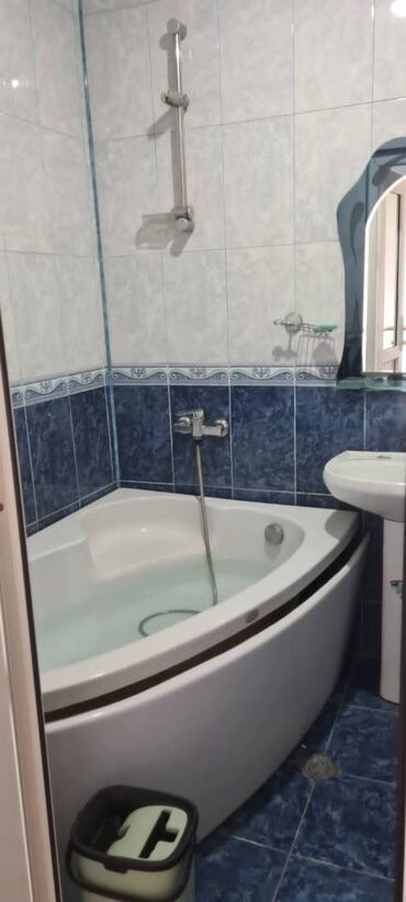 Uzunmüddətli kirayə mənzillər: Sumqayıt şəhəri,9cu mkrda,Araz marketin üstü 9 mərtəbəli binanın 4cü — 9