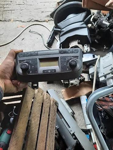 ugradni usb punjac: KONZOLA PANEL DIGITALNE KLIME FIAT GRANDE PUNTO | Konzola panel — 1