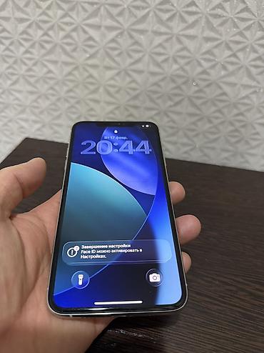 Apple iPhone: IPhone 11 Pro Max — 3