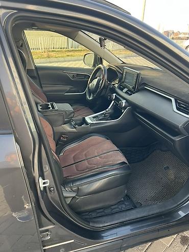 Toyota: Toyota RAV4: 2020 г., Автомат, Бензин, Кроссовер — 5