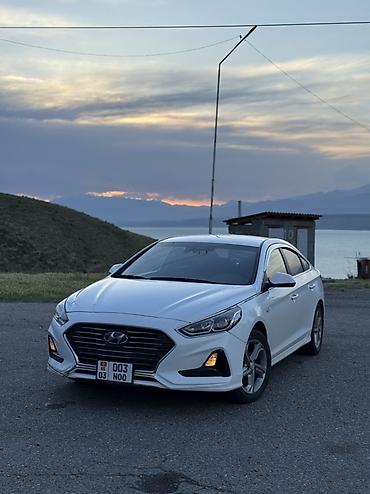 Hyundai Sonata: 2020 г., 2 л, Автомат, Бензин, Седан