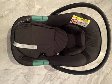автолюлька cybex: Автокресло, цвет - Черный, Б/у