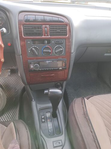 Toyota: Toyota Avensis: 1999 г., 2 л, Автомат, Бензин, Седан — 3