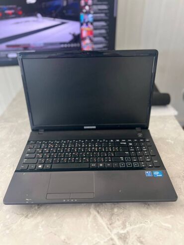 Ноутбуки: Ноутбук, Samsung, 4 ГБ ОЗУ, Intel Celeron, 15.6 ", память HDD