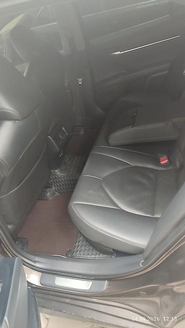 prius plus: Toyota Camry: 2018 г., 2.5 л, Автомат, Гибрид, Седан — 2