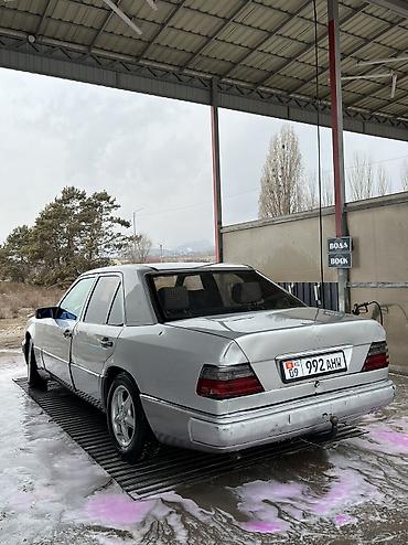Mercedes-Benz: Mercedes-Benz E-Class: 1994 г., 2 л, Механика, Дизель, Седан — 4