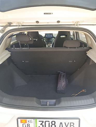 kaiyi e5: BYD E2: 2024 г., Электромобиль, Хэтчбэк — 6
