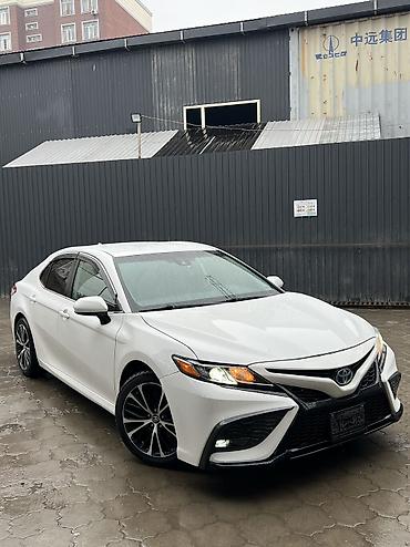 Toyota: Toyota Camry: 2019 г., 2.5 л, Вариатор, Гибрид, Седан — 2