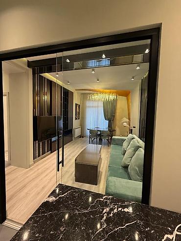 Yeni tikili: İcarəyə verilir 2 otaqlı yeni tikili 63 m², Ağ şəhər q. Kateqoriya — 1