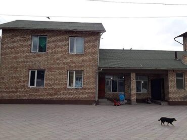 дом в аренду на долгий срок: 200 м², 7 комнат, Утепленный, Кондиционер, Сарай