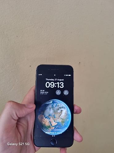iphone se telefon: IPhone SE, 64 GB, Qara, Barmaq izi — 3