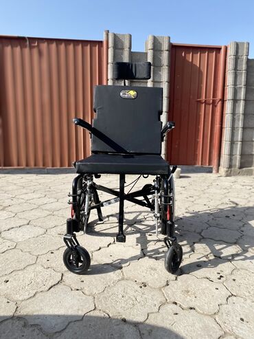 Инвалидные коляски: Продается новая инвалидная коляска. 5000 сом. Находится в с/х Ала-Тоо