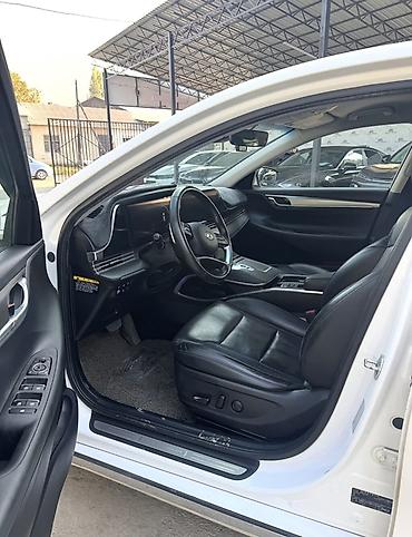 xundai solaris: Hyundai Grandeur: 2020 г., 3 л, Автомат, Газ, Седан — 4