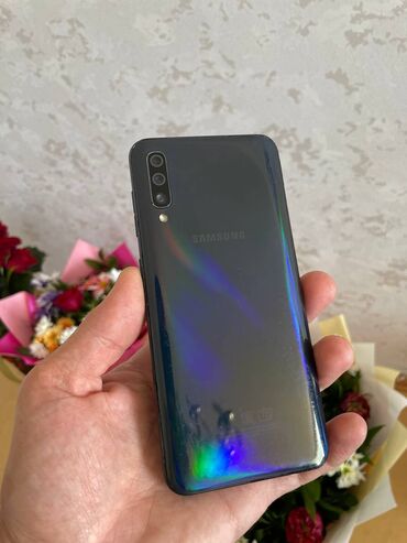 Samsung A50, 64 ГБ, цвет - Черный