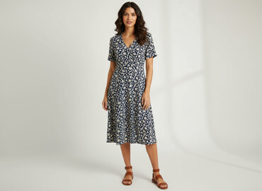 reserved sukienki plus size: Сукня жіноча, розмір S на lalafo.pl reserved sukienki plus size: Сукня жіноча, розмір S