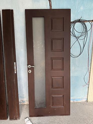 qapi demir qapi seyf qapi: Daxili/otaq qapısı, tünd qəhvəyi rəng.
Əlaqə üçün: 051 899 91 91 — 1