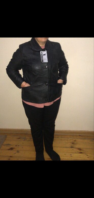 Kardiqanlar, jaketlər: Qadinlar ucun tebii dəri geyimler. Tezedi hamsi. Magaza baglanibdi -da lalafo.az — 8 Kardiqanlar, jaketlər: Qadinlar ucun tebii dəri geyimler. Tezedi hamsi. Magaza baglanibdi — 8