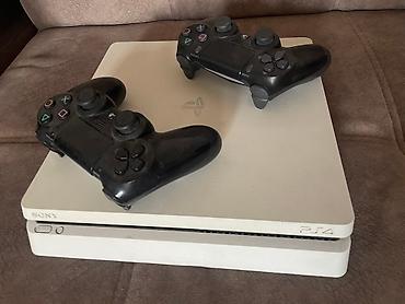 pc case: PlayStation 4 Slim (белая) с двумя беспроводными геймпадами DualShock — 2