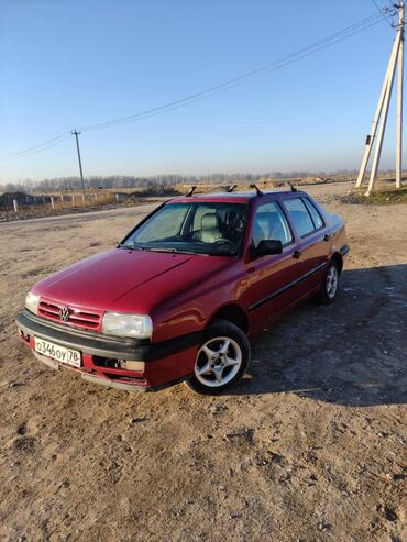 Volkswagen: Volkswagen Vento: 1992 г., 1.8 л, Механика, Бензин, Седан