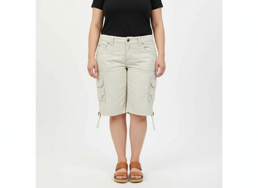 ubrania używane hurt: Shorts for women, size XL