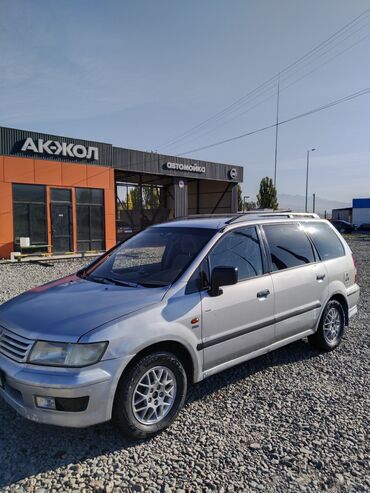 Mitsubishi: Mitsubishi Space Wagon: 1999 г., Механика, Бензин, Универсал — 8