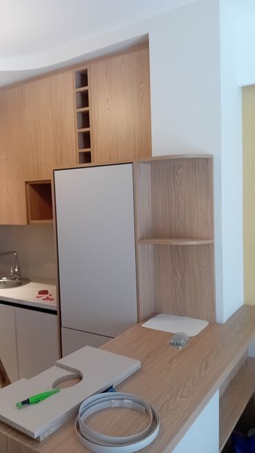 Ostali nameštaj: Nameštaj po meri od punog drveta univera i medijapana farbanog — 11