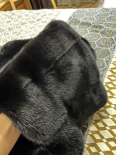 Kürklər: Təbii norka kürkü satılır. İtalyan xəzidir, Malamati brendidir — 6