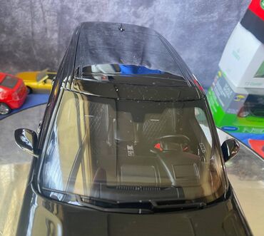 Avtomobil modelləri: Коллекционная модель Range Rover Sv Autobiography Dynamic black 2017 — 14