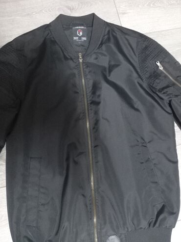 аляска куртка: Куртка L (EU 40), түсү - Кара