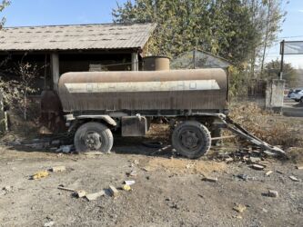 дом на колесах трейлер: Цистерна