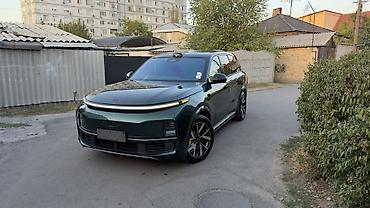 wuling mini ev: Lixiang L8: 2023 г., Гибрид, Кроссовер — 1