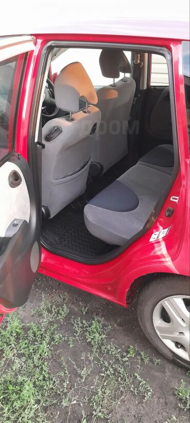 авто бизнес: Honda Fit: 2002 г., 1.3 л, Вариатор, Бензин, Хэтчбэк