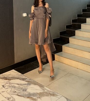 Вечерние платья: Продам нарядное платье! 👗 Элегантное вечернее платье в благородном at lalafo.kg Вечерние платья: Продам нарядное платье! 👗 Элегантное вечернее платье в благородном