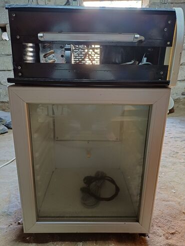 Soyuducu minibar ela isleyir problemi yoxdu