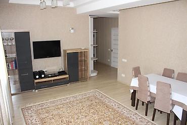 centr park: 3 комнаты, 90 м², 5 этаж — 5
