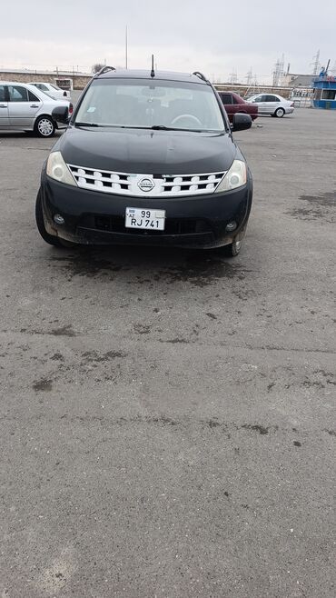 Nissan: Matoru vurub yigdirmaq lazim di Xüsusiyyətlər: - Kuzov: qara rəngli — 7