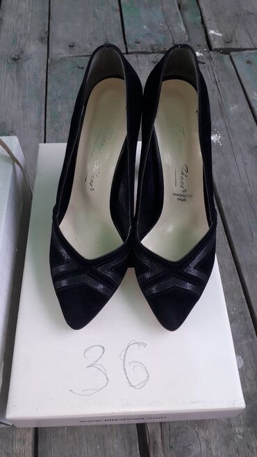 женские туфли с ремешком: Туфли 38, цвет - Черный