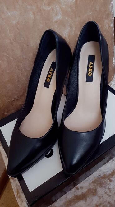 botika shoes: Туфли, Размер: 38, цвет - Черный