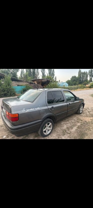 г бишкек портер 1: Volkswagen Vento: 1993 г., 1.8 л, Механика, Бензин, Седан