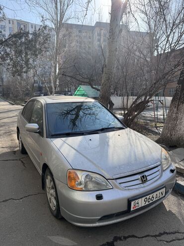 Honda: Honda Civic: 2004 г., 1.7 л, Вариатор, Бензин, Седан