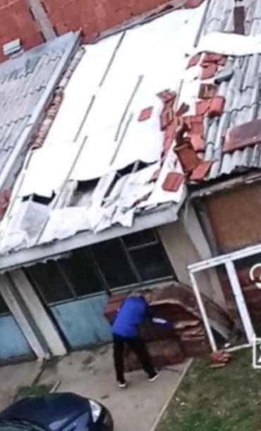 crane marka: Usluga: Demontaža i odvoz krovnog materijala i građevinskog otpada — 2