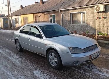 Ford: Ford Mondeo: 2002 г., 1.8 л, Механика, Бензин, Седан